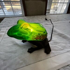 Retro VTG 1996 C. Sadek Green Frog Reptile Lamp Glass Brass Illuminated Decor